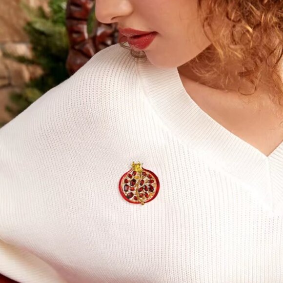 Red Pomegranate Crystal Gold Brooch - Picture 6 of 11